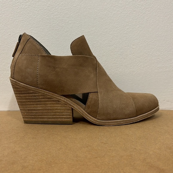Eileen Fisher Jenkins Tan Ankle Boots Booties Size 8 - Picture 7 of 8